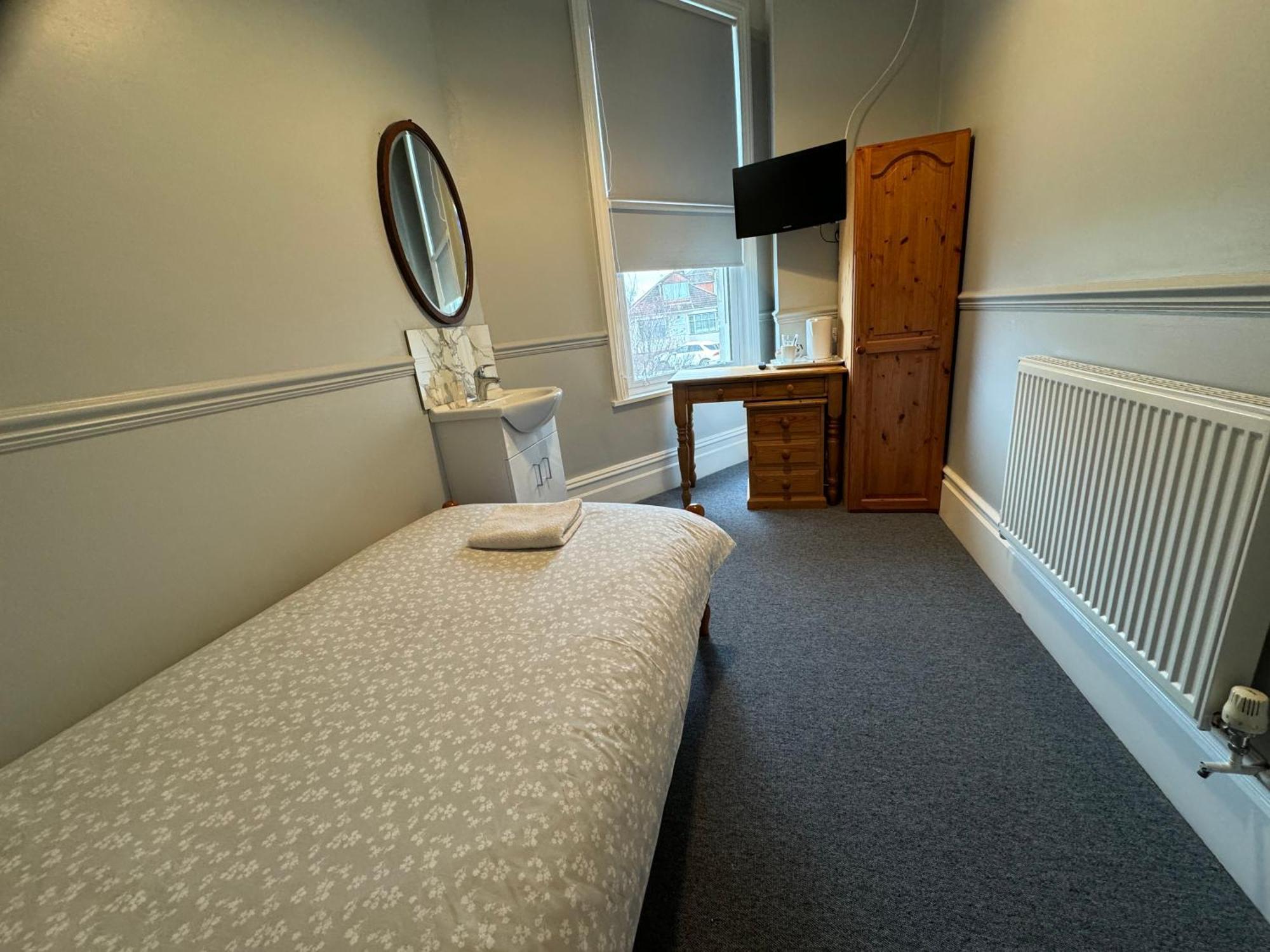 The Elms Guest House Bristol Filton Zewnętrze zdjęcie