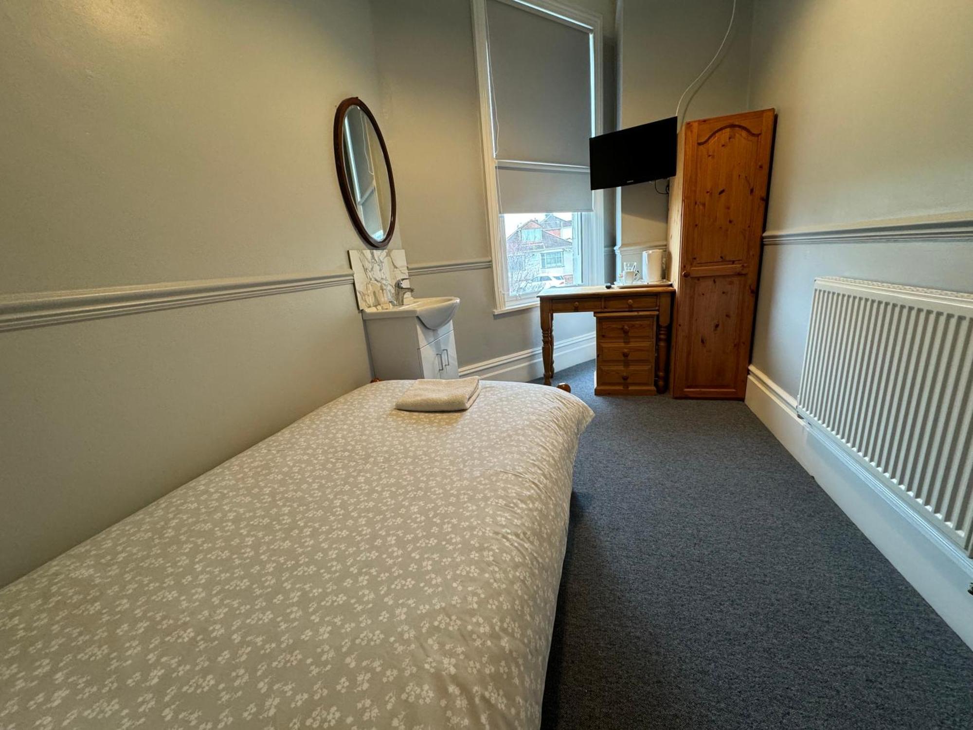 The Elms Guest House Bristol Filton Zewnętrze zdjęcie