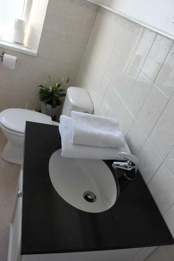 The Elms Guest House Bristol Filton Zewnętrze zdjęcie